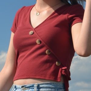 🌈 AEO Wrap front crop top